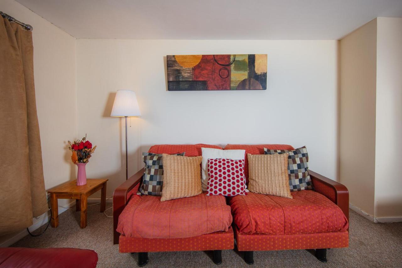 Fab Arthur Seat Views, Old Town Apartment 爱丁堡 外观 照片