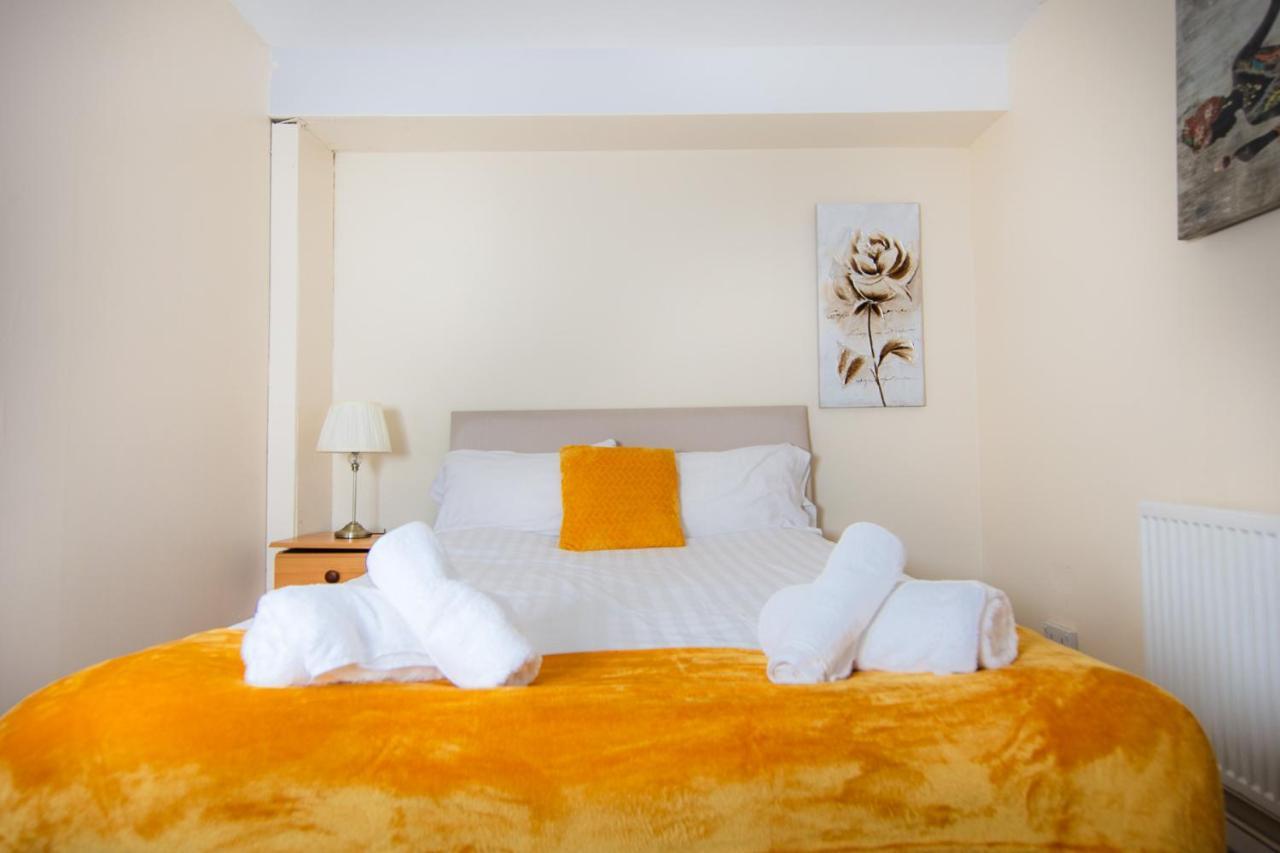 Fab Arthur Seat Views, Old Town Apartment 爱丁堡 外观 照片